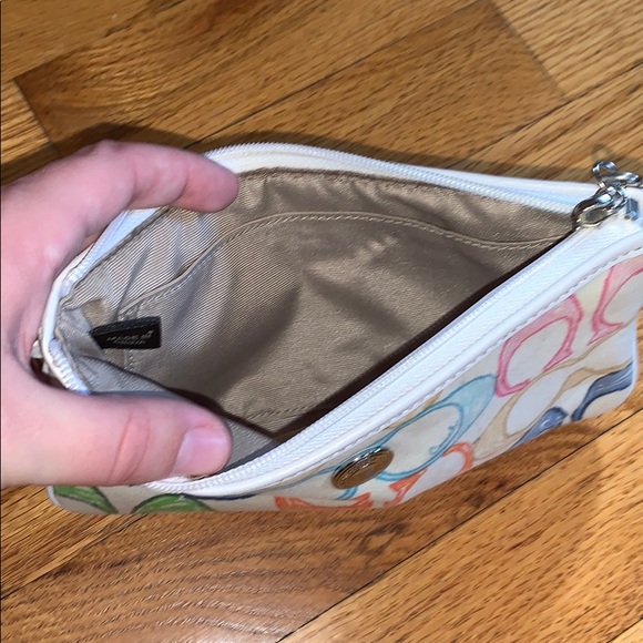 Coach scribble wristlet vintage - Picture 4 of 4